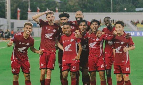 Hasil Liga 1: PSM Meroket ke 4 Besar Usai Hajar Semen Padang, Kabau Sirah Terbenam di Zona Degradasi Hasil Liga 1: PSM Meroket ke 4 Besar Usai Hajar Semen Padang, Kabau Sirah Terbenam di Zona Degradasi