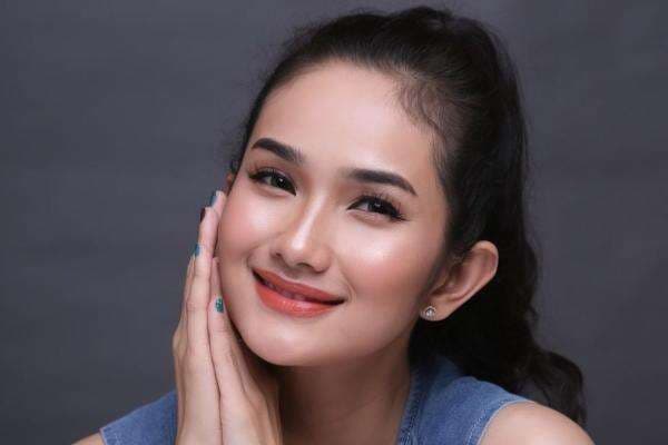 Biodata dan Agama Faby Marcelia, Artis yang Akui Sudah Pisah dari Suami Biodata dan Agama Faby Marcelia, Artis yang Akui Sudah Pisah dari Suami