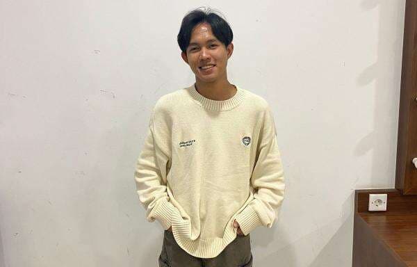 Viral karena Lagu Putri Iklan, Fajar Noor Makin Percaya Diri Tampil di Indonesian Idol Season XIII Viral karena Lagu Putri Iklan, Fajar Noor Makin Percaya Diri Tampil di Indonesian Idol Season XIII