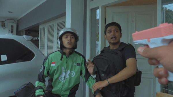 Ngakak tapi Ngena! Farel Tarek Bedah Realita Sosial di YouTube Ngakak tapi Ngena! Farel Tarek Bedah Realita Sosial di YouTube