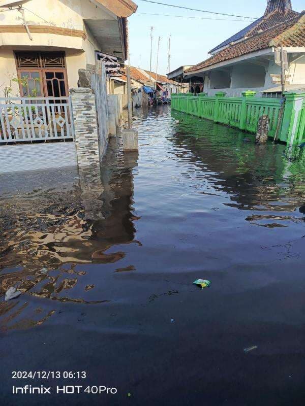 4.354 Kepala Keluarga Terdampak Banjir Rob Indramayu,100 Hektare Lahan Produktif Rusak