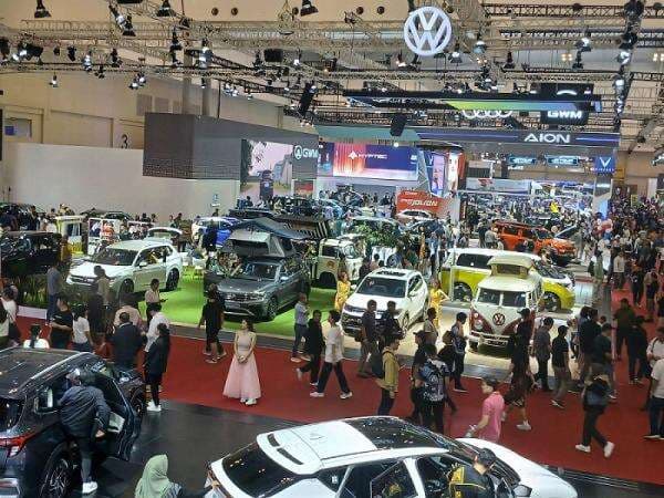 Tak Muluk-Muluk, Gaikindo Target Penjualan Mobil 900 Ribu Tahun Ini Tak Muluk-Muluk, Gaikindo Target Penjualan Mobil 900 Ribu Tahun Ini