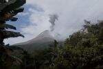 Gunung Lewotobi Laki-Laki Erupsi, Waspada Semburan Abu Vulkanik!