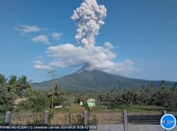 Sore Ini, Gunung Lewotobi Laki-Laki Meletus Luncurkan Abu Vulkanik 1.200 Meter