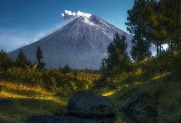 Alat Pantau Aktivitas Gunung Semeru Raib Dicuri, Pelaku Masih Diburu