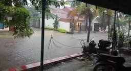 Hujan Deras Guyur Bekasi, Wilayah Bintara Banjir hingga 100 Cm