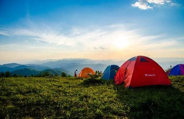 4 Tips Wisata <i>Outdoor</i> saat <i>Long Weekend</i>, Bikin Liburan Tetap Nyaman