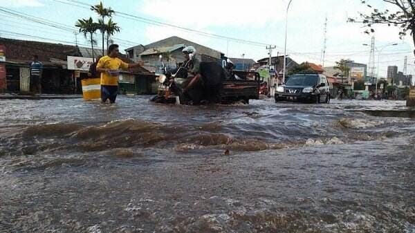 6 RT dan 2 Ruas Jalan di Jakarta Utara Terdampak Banjir Rob, Berikut Rinciannya