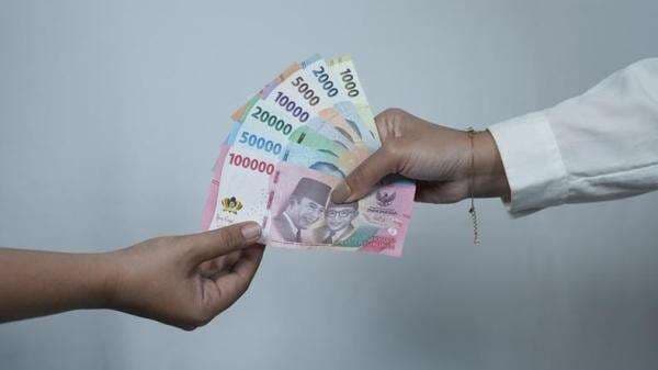 Besaran THR ASN, TNI-Polri dan Pensiunan yang Cair 17 Maret 2025 Besaran THR ASN, TNI-Polri dan Pensiunan yang Cair 17 Maret 2025