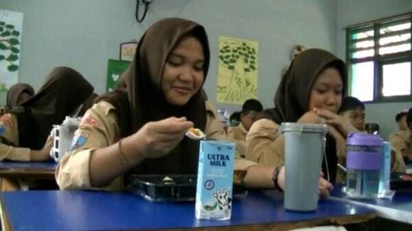 Uji Coba Makan Bergizi Gratis, Siswa SMP di Tangsel Minta Porsi Ditambah dan Lauk Diganti 