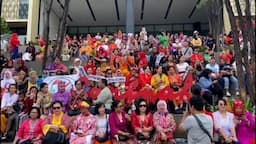 Puncak Perayaan Budaya Nasional, Pawai Kebaya Lintas Generasi Pecahkan Rekor MURI 