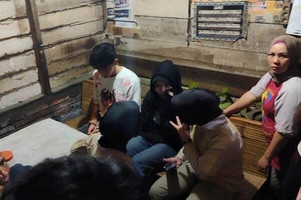 Ini Tampang Mahasiswa Mesum Tertangkap Bercinta dalam Kamar Kos di Padang