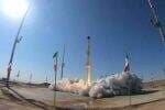 Iran Luncurkan Satelit Penyelidik Chamran 1 ke Antariksa