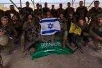 Ironi Arab Saudi, Tangkapi Pengkritik Israel tapi Benderanya Diinjak-injak Tentara Zionis