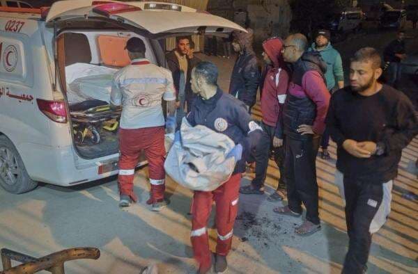 Israel Bombardir Rumah Sekolah dan Pengungsian Gaza, Korban Tewas Jadi 230 Orang Israel Bombardir Rumah Sekolah dan Pengungsian Gaza, Korban Tewas Jadi 230 Orang