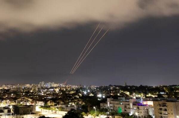 Israel Habiskan Hingga Rp21 Triliun Sekali Tangkis Serangan Drone dan Rudal Iran