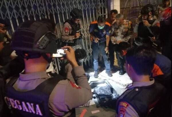 Temuan Koper Diduga Bom di Tamansari Jakbar Berisi 12 Lempengan Aluminium!