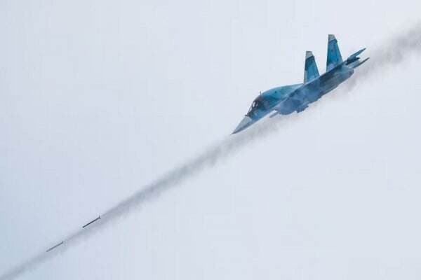 Jenderal Kyiv: Ukraina Tembak Jatuh 2 Pesawat Su-34 Rusia dalam Sehari