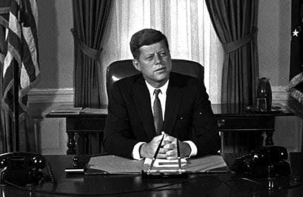 Trump Akhirnya Rilis 80.000 Halaman Dokumen Pembunuhan John F Kennedy Trump Akhirnya Rilis 80.000 Halaman Dokumen Pembunuhan John F Kennedy