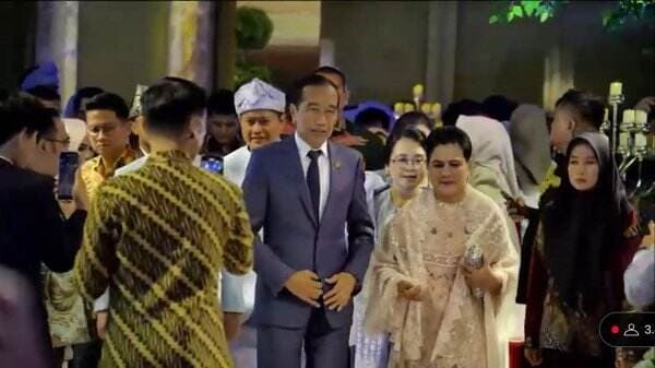 Potret Jokowi dan Iriana Hadir di Acara Resepsi Pernikahan Putri Zulhas dan Zumi Zola