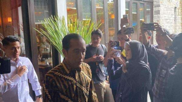 Pengakuan Mengejutkan Tim Pembela Ulama dan Aktivis saat Bertemu Jokowi di Solo Pengakuan Mengejutkan Tim Pembela Ulama dan Aktivis saat Bertemu Jokowi di Solo