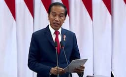 Jokowi Apresiasi Tim Dokter yang Tangani Operasi Cedera Kaki Prabowo