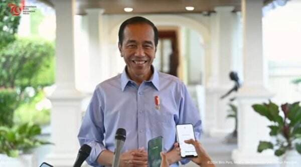 Momen Jokowi Tertawa saat Pramono Anung Izin untuk Maju Pilkada Jakarta 2024