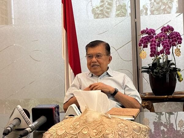 JK Ungkap AS Bisa Resesi jika Trump Pertahankan Kebijakan Tarif Impor Baru JK Ungkap AS Bisa Resesi jika Trump Pertahankan Kebijakan Tarif Impor Baru