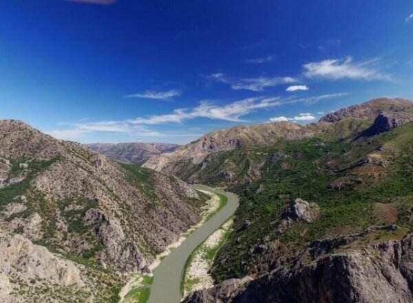 Keajaiban Alquran Ungkap Fakta Sungai Eufrat, Benarkah di Bawahnya Tersimpan Gunung Emas?