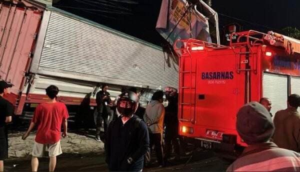 Kecelakaan Beruntun Truk Rem Blong di Semarang, Korban Tewas Bertambah jadi 2 Orang