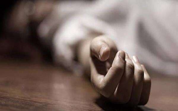 Tragis, Balita di Lampung Tewas Tersetrum Kabel Listrik di Tiang Teras Rumah Tetangga Tragis, Balita di Lampung Tewas Tersetrum Kabel Listrik di Tiang Teras Rumah Tetangga