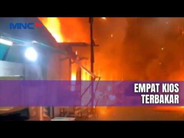 Empat Kios dan Motor Ludes Terbakar di Kawasan Padat Tamansari Jakarta Barat Empat Kios dan Motor Ludes Terbakar di Kawasan Padat Tamansari Jakarta Barat