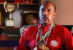 Kisah Majed Abu Maraheel, Atlet Pertama yang Bawa Bendera Palestina di Olimpiade