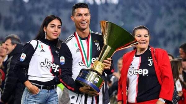 Kisah Maria Dolores Aveiro, Ibunda Cristiano Ronaldo yang Dituduh Pakai Ilmu Hitam untuk Pisahkan Georgina Rodriguez dengan CR7