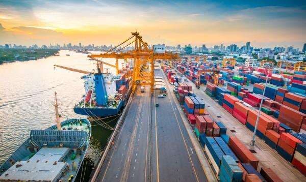 Pelayaran China Hadapi Masalah Akibat Tarif AS, Kiriman Kontainer Turun Tajam Pelayaran China Hadapi Masalah Akibat Tarif AS, Kiriman Kontainer Turun Tajam