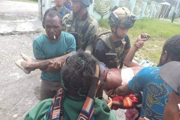 Kontak Tembak TNI vs KKB di Intan Jaya, Prajurit Raider 330 dan Warga Tertembak