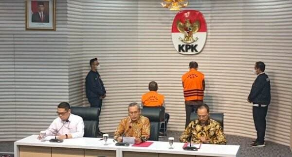 KPK Tahan 2 Tersangka Korupsi Asuransi Jasindo, Rugikan Negara Rp38 Miliar!