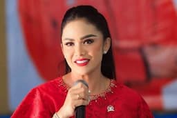 Krisdayanti Balik ke Panggung Musik&nbsp;Usai Gagal di Pilwalkot Batu 2024