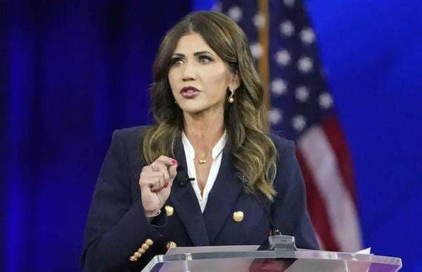 Waduh! Tas Menteri Keamanan Dalam Negeri AS Kristi Noem Dicuri di Restoran, Apa Saja Isinya? Waduh! Tas Menteri Keamanan Dalam Negeri AS Kristi Noem Dicuri di Restoran, Apa Saja Isinya?