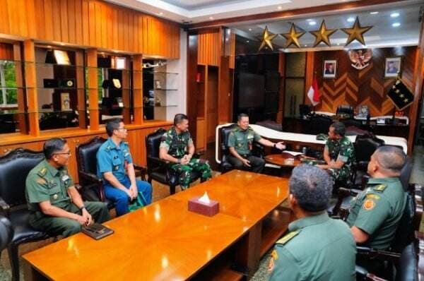 KSAD Maruli ke Kapuspen: Prajurit TNI Harus Berani Bicara di Depan Umum dan Media