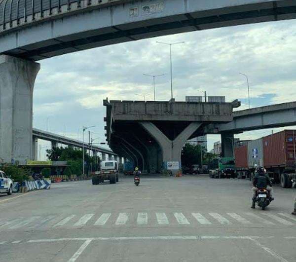 Sempat Macet Parah, Lalin di Tanjung Priok Jakut Terpantau Lengang Sempat Macet Parah, Lalin di Tanjung Priok Jakut Terpantau Lengang