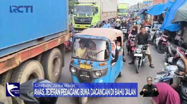 Waspada Pasar Tumpah, Biang Kemacetan di Jalur Pantura Cirebon Waspada Pasar Tumpah, Biang Kemacetan di Jalur Pantura Cirebon