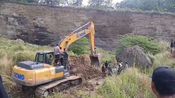 Breaking News: Artis Berinisial FA Ditangkap terkait Kasus Narkoba Breaking News: Artis Berinisial FA Ditangkap terkait Kasus Narkoba