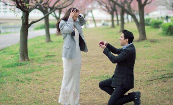 Maxime Bouttier Blakblakan Ungkap Proses Lamaran ke Luna Maya: Bingung karena Hal Ini Maxime Bouttier Blakblakan Ungkap Proses Lamaran ke Luna Maya: Bingung karena Hal Ini