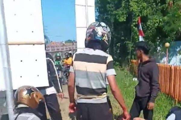 Maling di Bengkulu Apes, Terjebak di Celah Plafon Toko hingga Lemas Maling di Bengkulu Apes, Terjebak di Celah Plafon Toko hingga Lemas