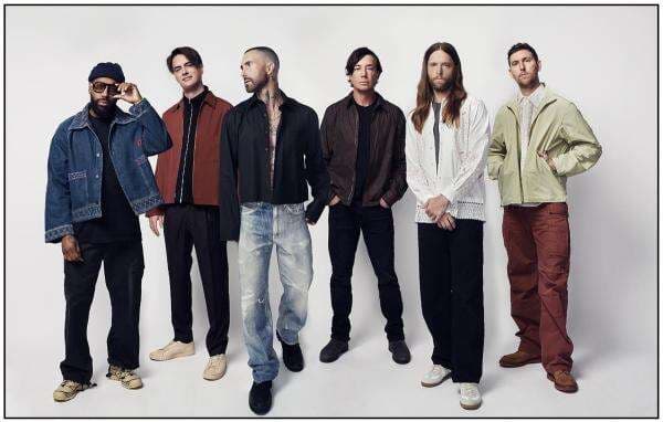 Maroon 5 Unggah Foto Bareng Sosok Wanita Misterius, Netizen Curiga Lisa BLACKPINK Maroon 5 Unggah Foto Bareng Sosok Wanita Misterius, Netizen Curiga Lisa BLACKPINK