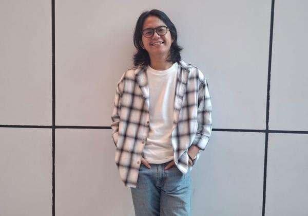 Maulana Ardiansyah Rilis Lebih Dari Rindu, Duet Bareng Alyssa Dezek asal Malaysia Maulana Ardiansyah Rilis Lebih Dari Rindu, Duet Bareng Alyssa Dezek asal Malaysia