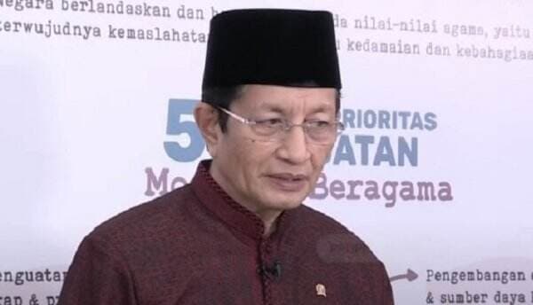 Potensi Zakat Rp300 Triliun, Menag: Kemiskinan Bisa Cepat Diatasi tanpa APBN Potensi Zakat Rp300 Triliun, Menag: Kemiskinan Bisa Cepat Diatasi tanpa APBN