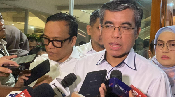 Heboh Driver Ojol Cuma Dapat Rp50 Ribu, Menaker: Bonus Hari Raya Beda dengan THR Heboh Driver Ojol Cuma Dapat Rp50 Ribu, Menaker: Bonus Hari Raya Beda dengan THR