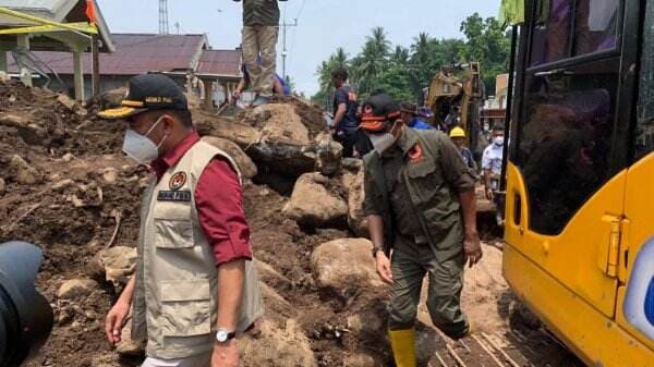 Muhadjir Minta Kawasan Banjir Bandang Ternate Tak Dijadikan Permukiman WargaÂ 